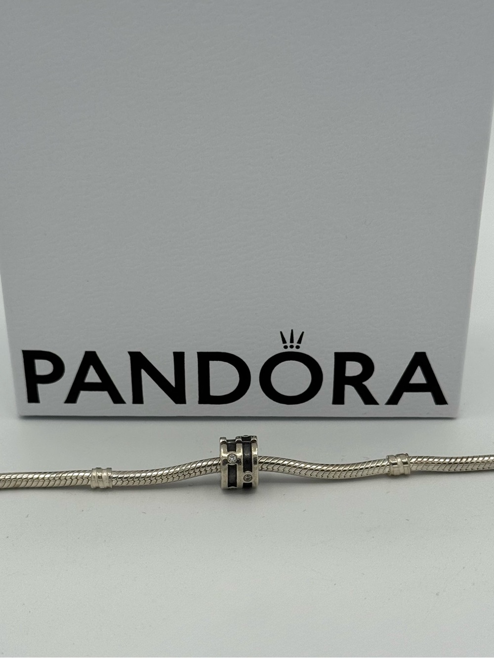 Pandora Charm Sparkling Clip with Clear CZ
Retired Sterling Silver no box